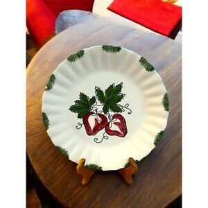 Blue Ridge Southern Pottery 9.25” Plate Strawberry Pattern Hand Pattern